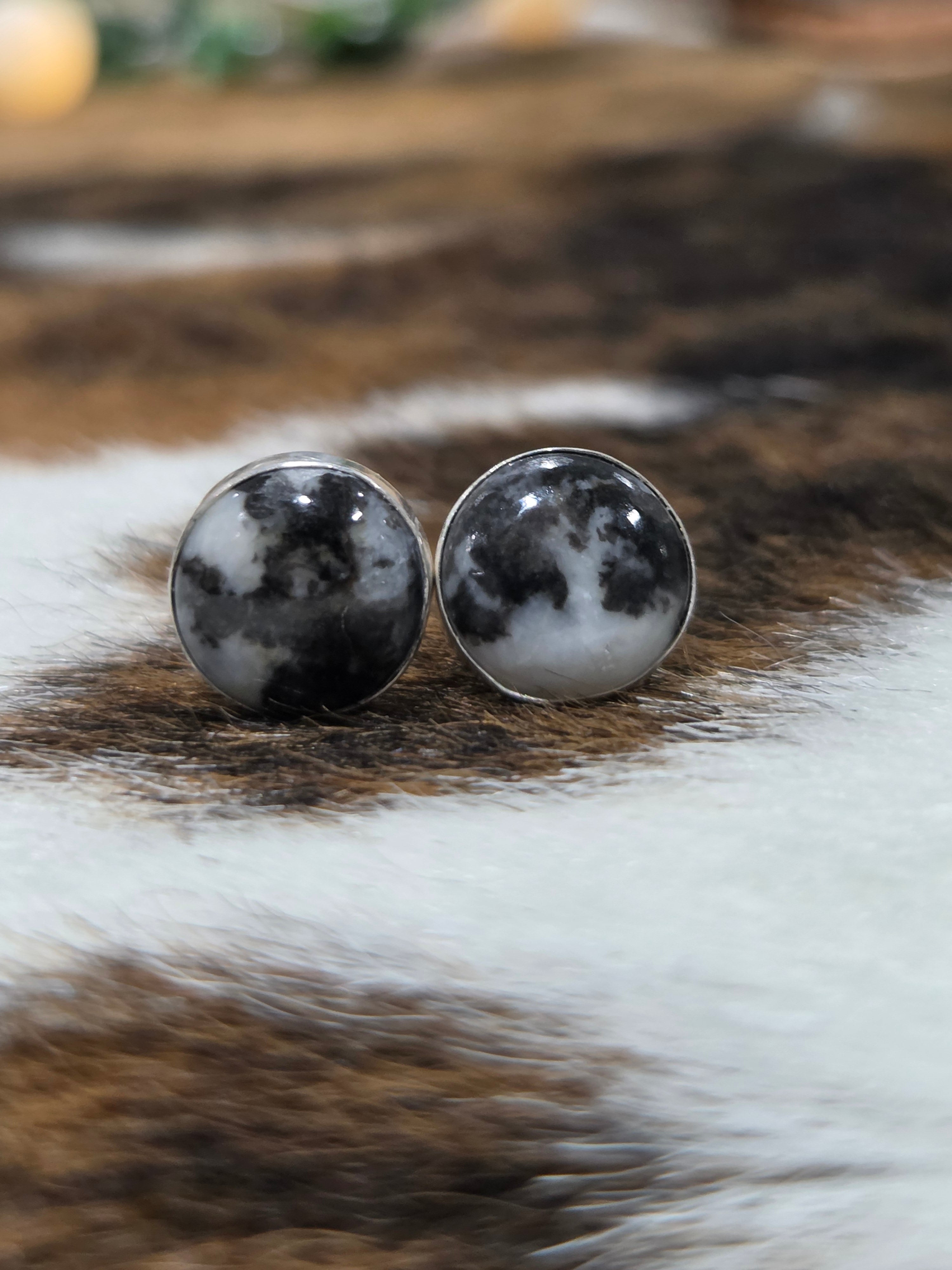 White Buffalo Studs 10mm